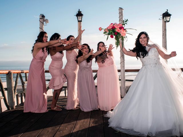 La boda de Michael y Cynthia en Rosarito, Baja California 16