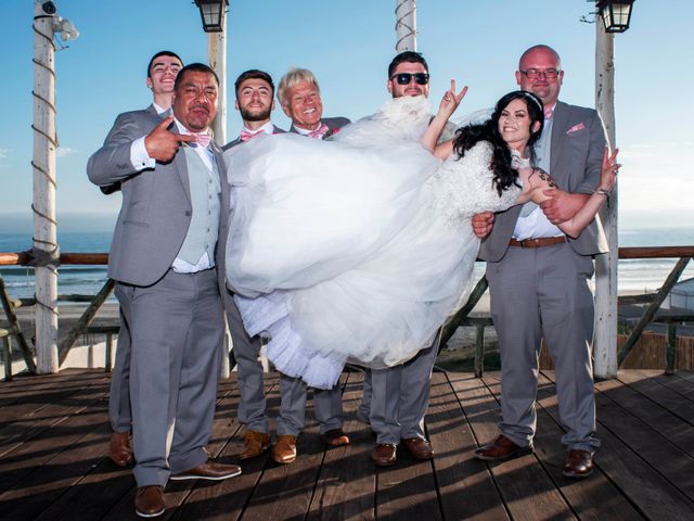 La boda de Michael y Cynthia en Rosarito, Baja California 19