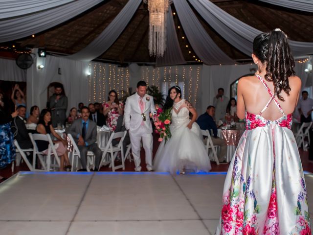 La boda de Michael y Cynthia en Rosarito, Baja California 23