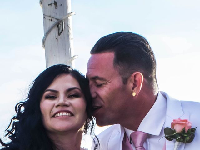 La boda de Michael y Cynthia en Rosarito, Baja California 27