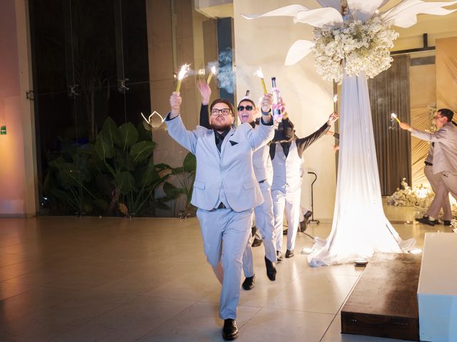 La boda de Damian y Lupita en Zapopan, Jalisco 21