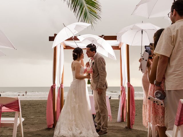 La boda de Miguel Ángel y Gaby en Bahía de Banderas, Nayarit 4
