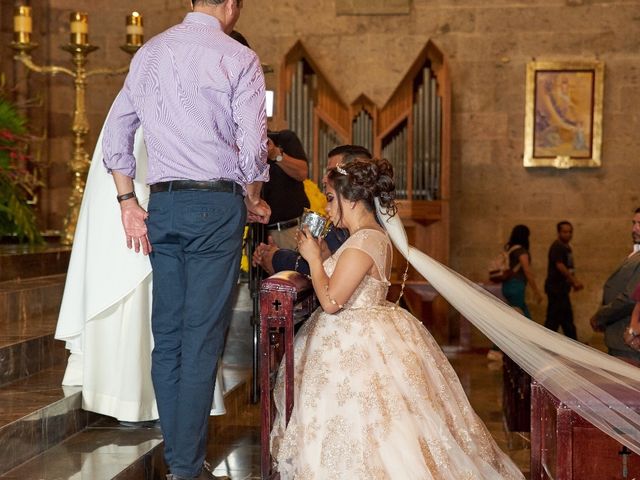 La boda de Tony y Karina en Guadalajara, Jalisco 20
