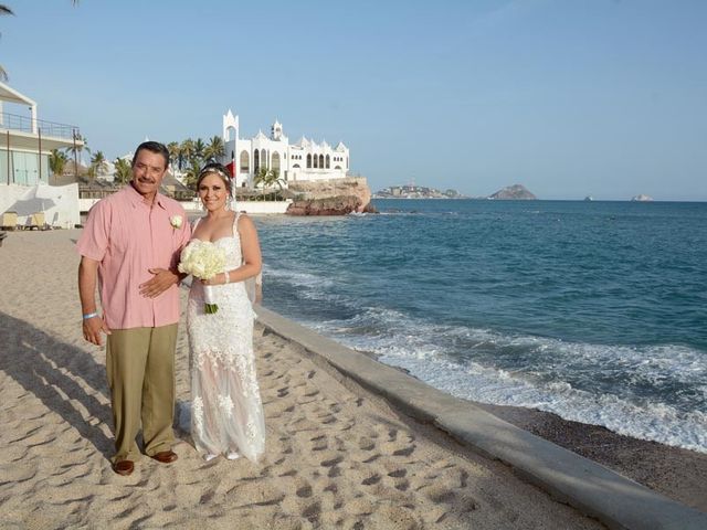 La boda de Luis y Diana en Mazatlán, Sinaloa 37