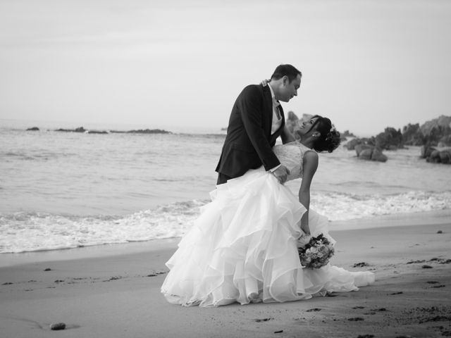 La boda de Luis y Jennifer en Huatulco, Oaxaca 28