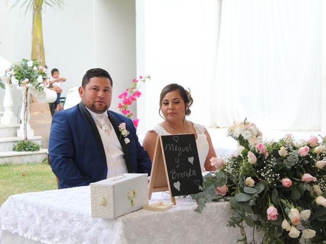 La boda de Miguel y Brenda en Oaxaca, Oaxaca 11