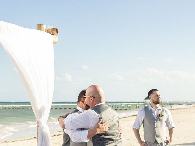 La boda de Jaime y Britton en Puerto Morelos, Quintana Roo 39