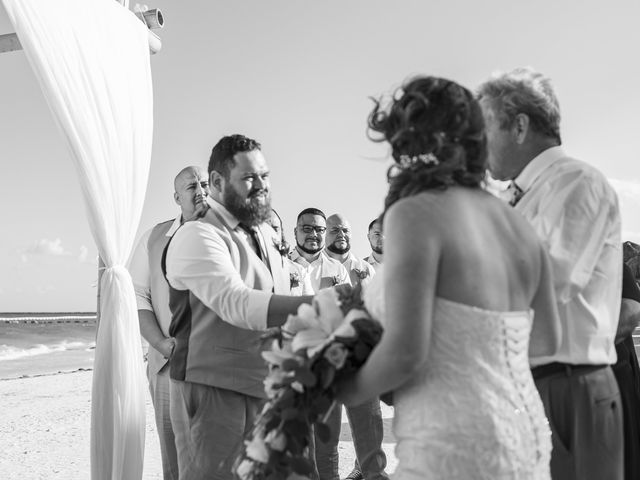 La boda de Jaime y Britton en Puerto Morelos, Quintana Roo 44