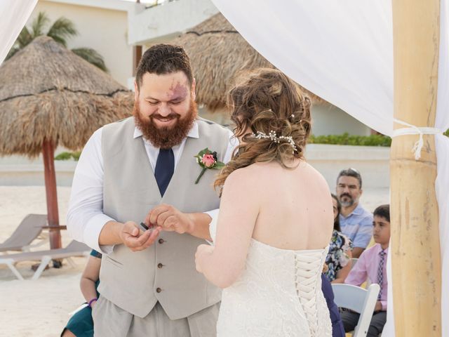 La boda de Jaime y Britton en Puerto Morelos, Quintana Roo 56