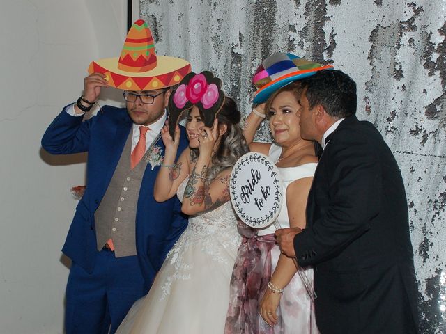 La boda de Raúl  y Jazmín  en Iztapalapa, Ciudad de México 35