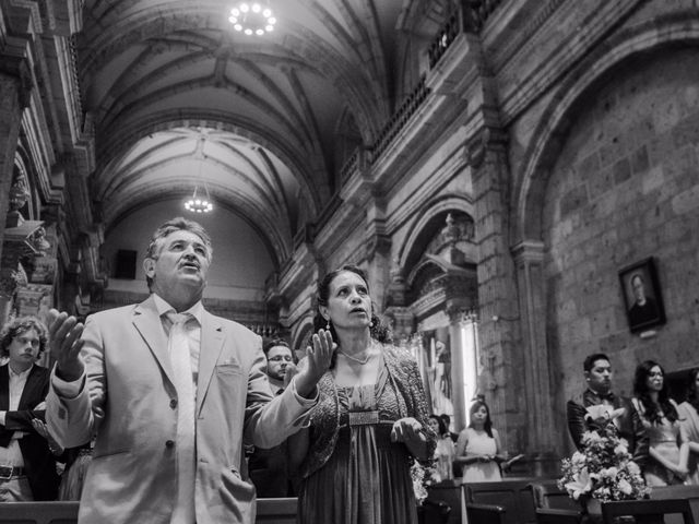 La boda de Victor y Estefania en Guadalajara, Jalisco 5