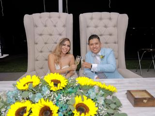 La boda de Daniela  y Xchel 3