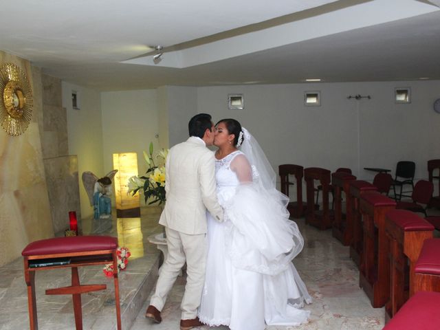 La boda de Alejandro y Maryelle en Celaya, Guanajuato 39