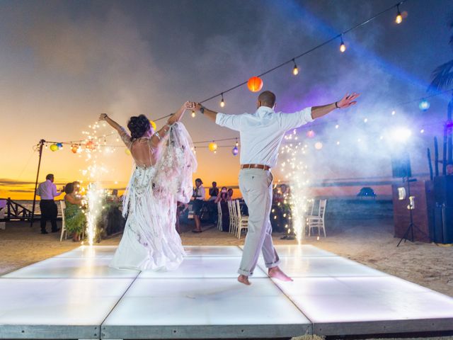 La boda de Alonso y Monique en Isla Mujeres, Quintana Roo 90