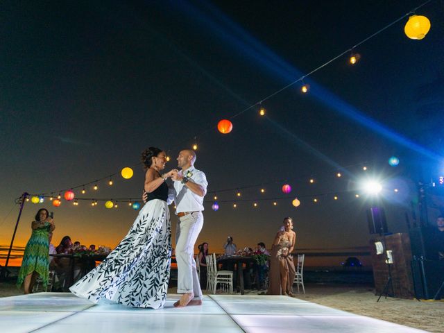 La boda de Alonso y Monique en Isla Mujeres, Quintana Roo 98