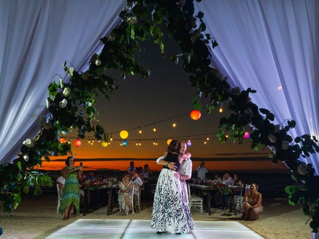 La boda de Alonso y Monique en Isla Mujeres, Quintana Roo 99