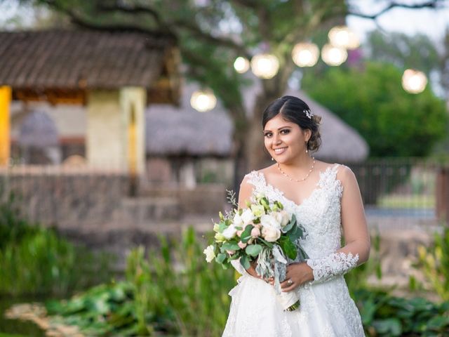 La boda de Omar y Andrea en León, Guanajuato 25