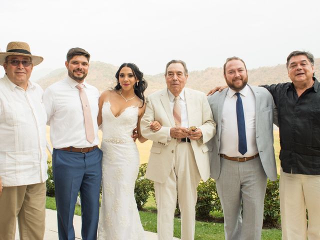 La boda de Rodrigo y Karyme en Valle de Bravo, Estado México 38