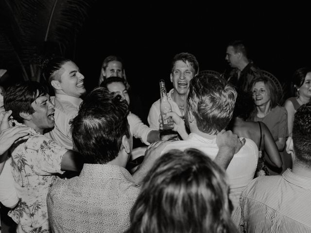 La boda de Tyler y Steph en Ixtapa Zihuatanejo, Guerrero 78