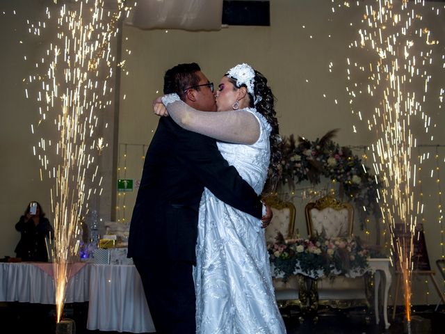 La boda de Toño y Chanty en Toluca, Estado México 39