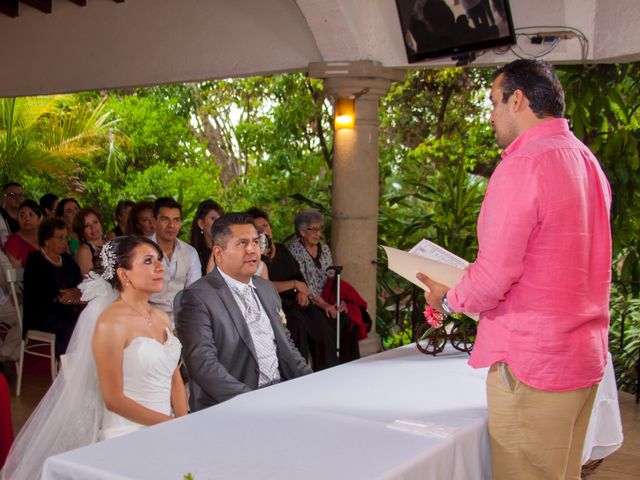 La boda de Norilk y Maricarmen en Temixco, Morelos 23