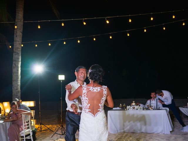 La boda de Andrew y Lisa en Cancún, Quintana Roo 120