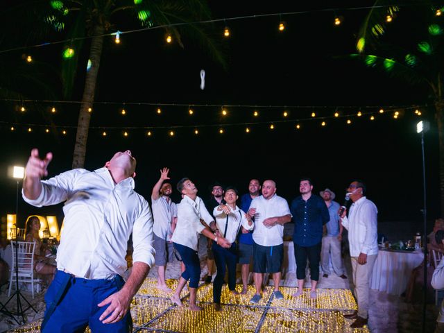 La boda de Andrew y Lisa en Cancún, Quintana Roo 131