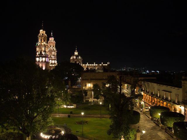 La boda de Victor y Evelyn en Morelia, Michoacán 31