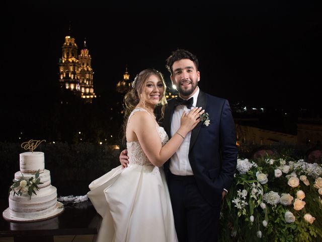 La boda de Victor y Evelyn en Morelia, Michoacán 35