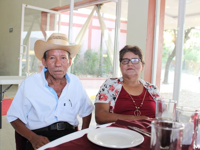 La boda de Gabriel y Alejandra  en Villaflores, Chiapas 4