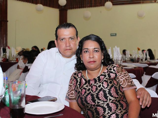 La boda de Gabriel y Alejandra  en Villaflores, Chiapas 5
