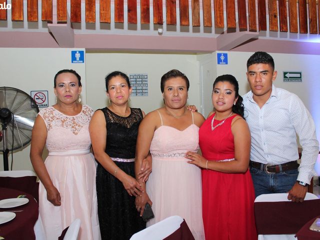 La boda de Gabriel y Alejandra  en Villaflores, Chiapas 7