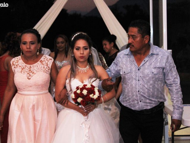 La boda de Gabriel y Alejandra  en Villaflores, Chiapas 11