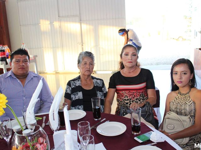La boda de Gabriel y Alejandra  en Villaflores, Chiapas 13