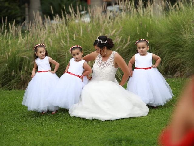 La boda de Jonathan  y Mariana  en Zapopan, Jalisco 7