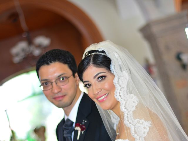 La boda de Marco Antonio y Ana Cecilia en Tlajomulco de Zúñiga, Jalisco 12