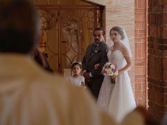 La boda de Carlos y Cintly en Xalapa, Veracruz 34