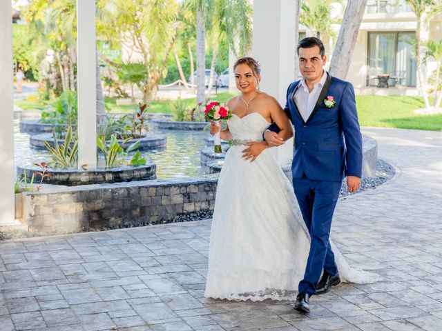 La boda de Alonso  y Marisol  en Cozumel, Quintana Roo 3