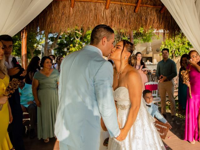 La boda de Alonso  y Marisol  en Cozumel, Quintana Roo 7