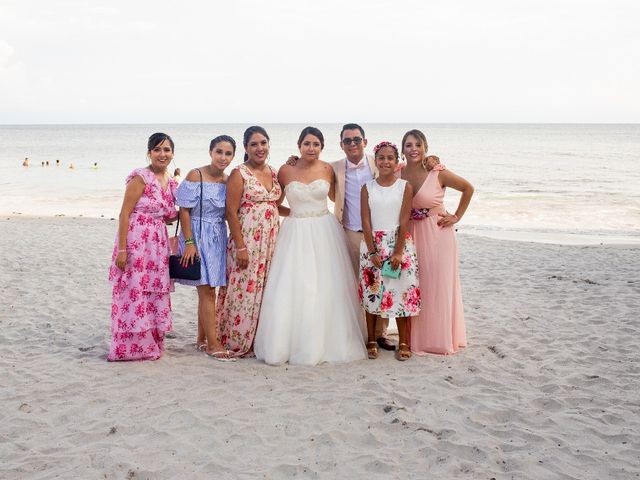 La boda de Mario y Ilse en Bahía de Banderas, Nayarit 30