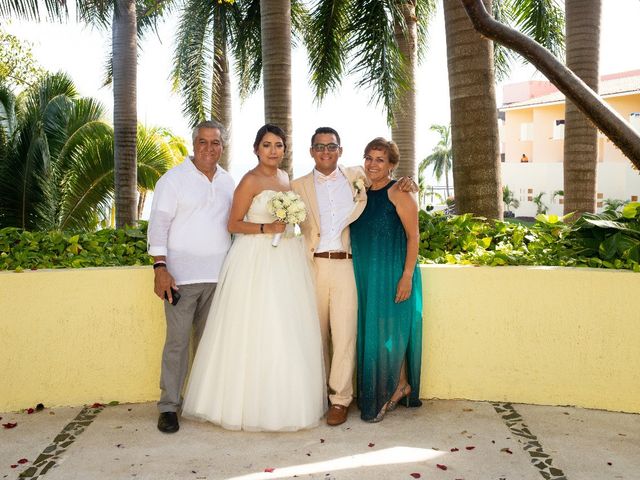 La boda de Mario y Ilse en Bahía de Banderas, Nayarit 19