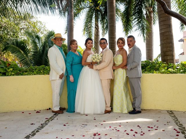 La boda de Mario y Ilse en Bahía de Banderas, Nayarit 17
