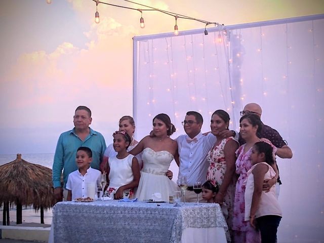 La boda de Mario y Ilse en Bahía de Banderas, Nayarit 34