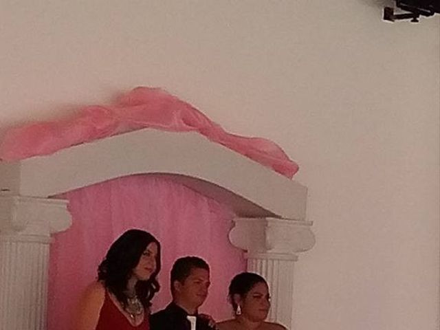 La boda de Gustavo y Laura  en Uruapan, Michoacán 11