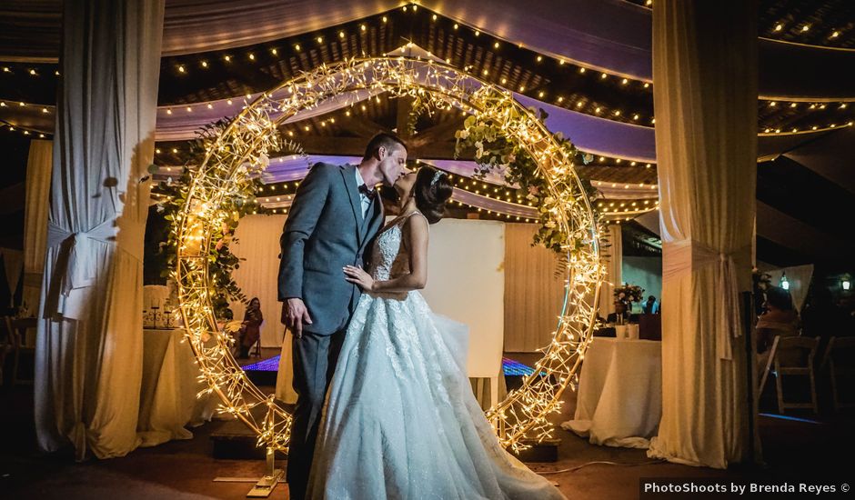 La boda de Cassandra y Cris en Rosarito, Baja California