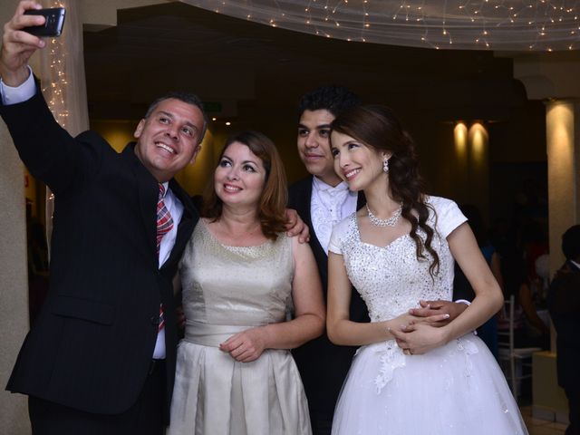 La boda de Héctor y Rut  en Los Mochis, Sinaloa 12
