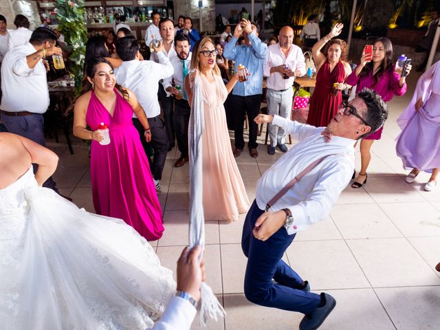 La boda de Alejandro y Leiza en Jiutepec, Morelos 90