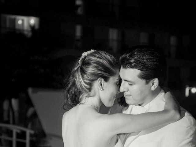 La boda de Carlos y Zynthia en Cancún, Quintana Roo 10