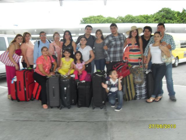 La boda de Carlos y Zynthia en Cancún, Quintana Roo 18