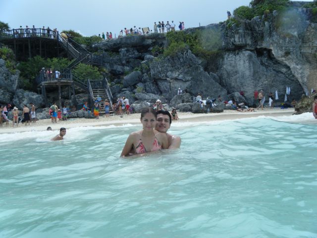 La boda de Carlos y Zynthia en Cancún, Quintana Roo 23